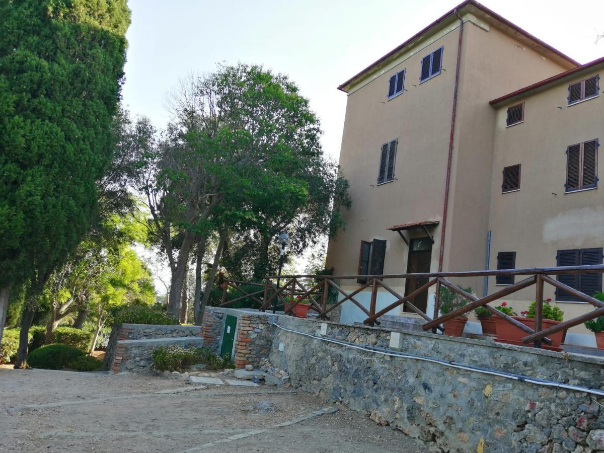 Un Quadro Sulla Laguna Monte Argentario Esterno foto