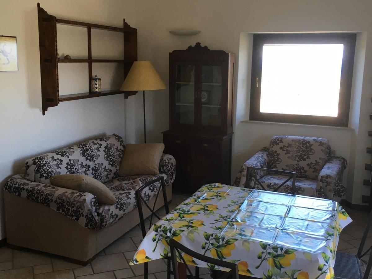 Un Quadro Sulla Laguna Monte Argentario Esterno foto