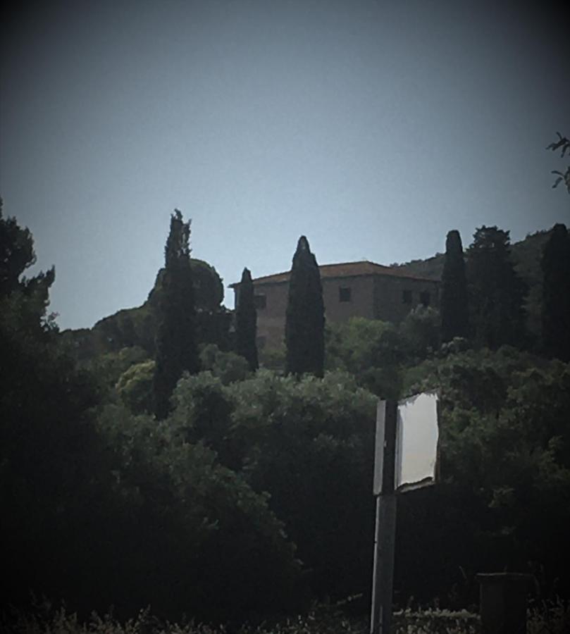 Un Quadro Sulla Laguna Monte Argentario Esterno foto