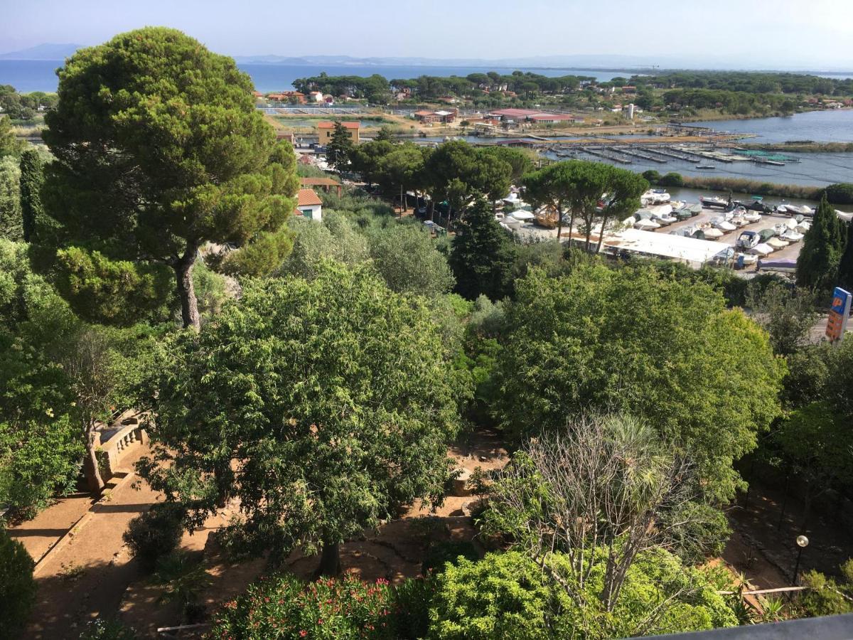 Un Quadro Sulla Laguna Monte Argentario Esterno foto