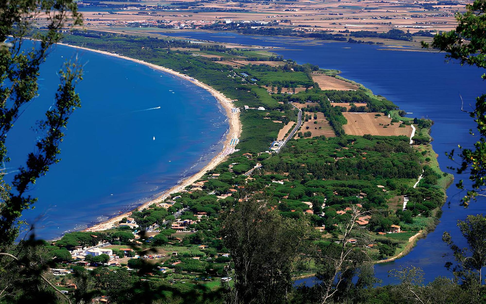 Un Quadro Sulla Laguna Monte Argentario Esterno foto